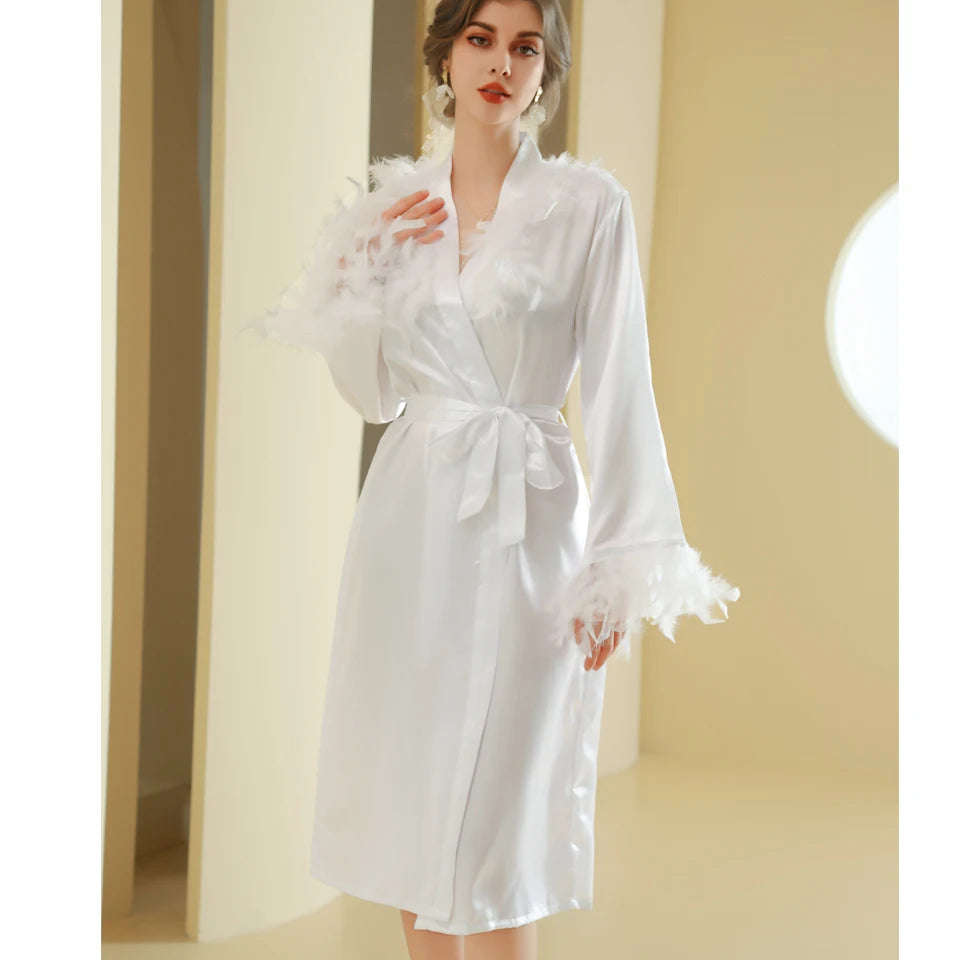 Customized Bathrobe for Women Personalized Name And Date Robe Add Any Text Gown for Bridal Party Feather Bride Robes